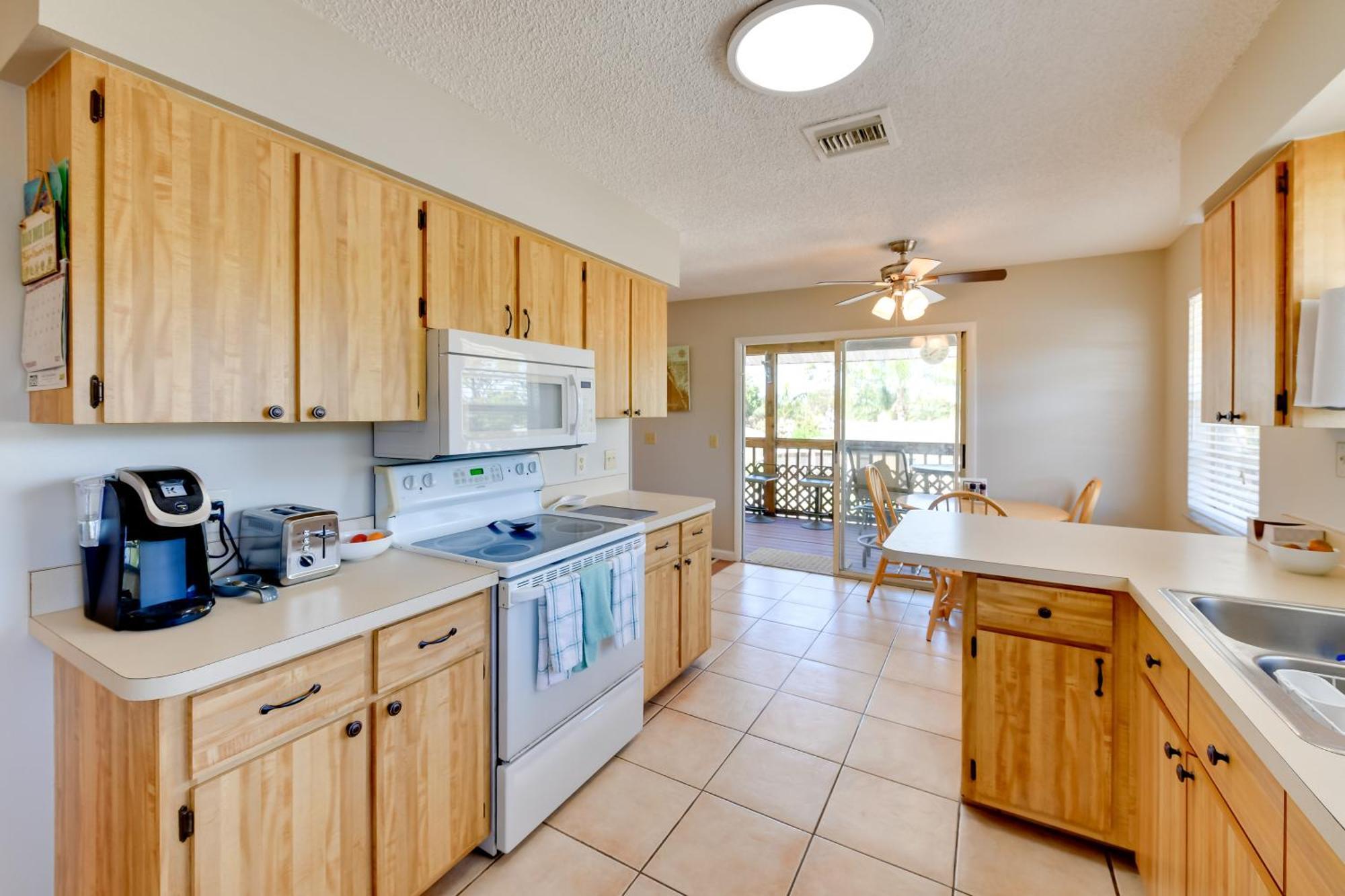 Coastal Oasis With Shared Pool, 2 Mi To Beach! Englewood Exterior photo