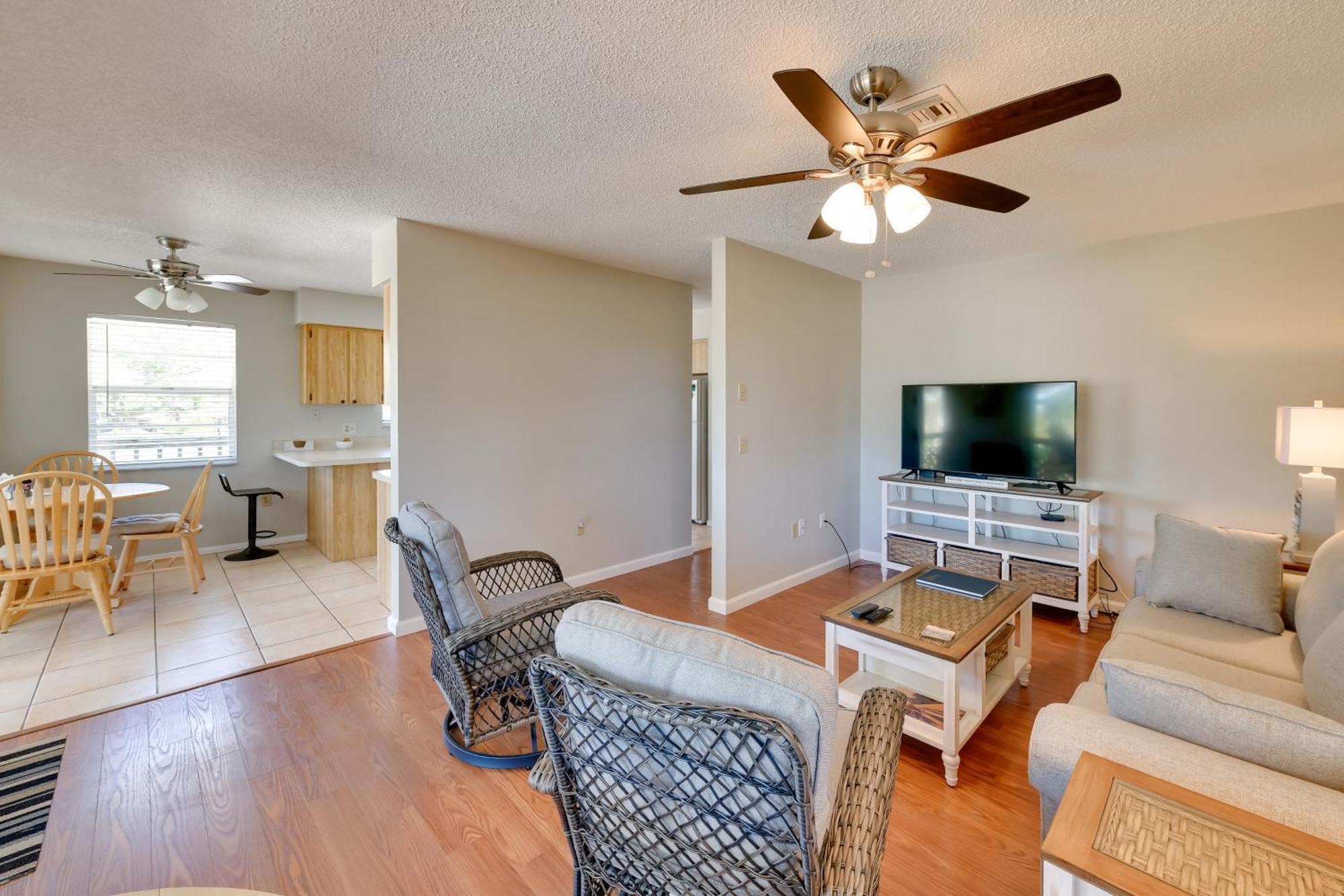 Coastal Oasis With Shared Pool, 2 Mi To Beach! Englewood Exterior photo
