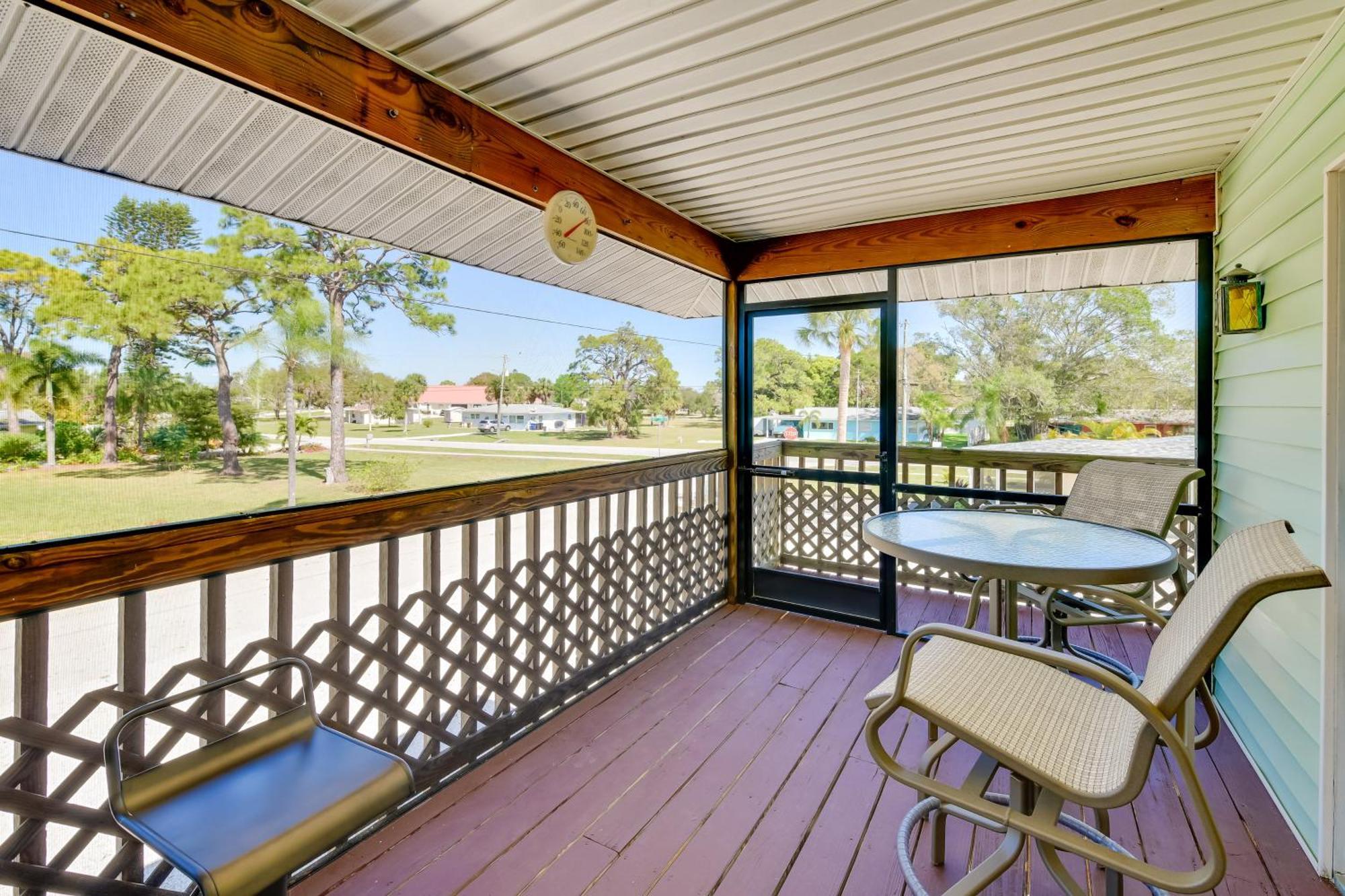 Coastal Oasis With Shared Pool, 2 Mi To Beach! Englewood Exterior photo